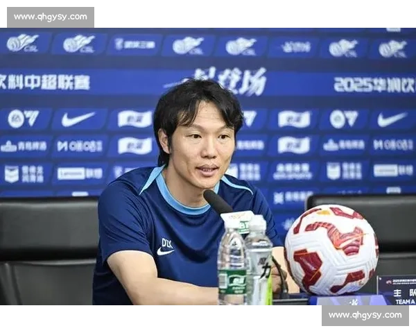 三镇主场鏖战逼平争冠热门 邓卓翔:足球的魅力在于永不言弃 三镇主场鏖战逼平争冠热门 邓卓翔:足球的魅力在于永不言弃